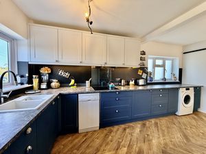 Photo 6- click for photo gallery